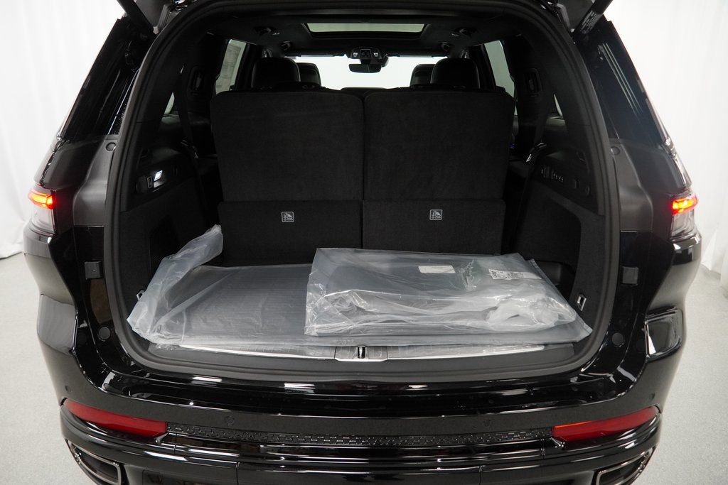 New 2025 Jeep Grand Cherokee L Summit w/ Obsidian Package image 32
