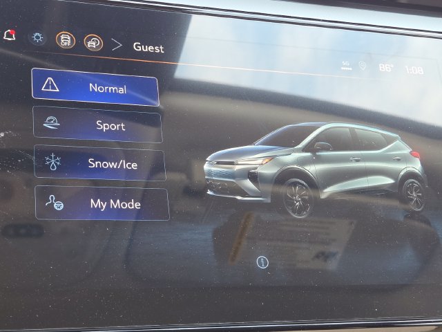New 2027 Chevrolet Bolt LT w/ Comfort Package FWD image 29