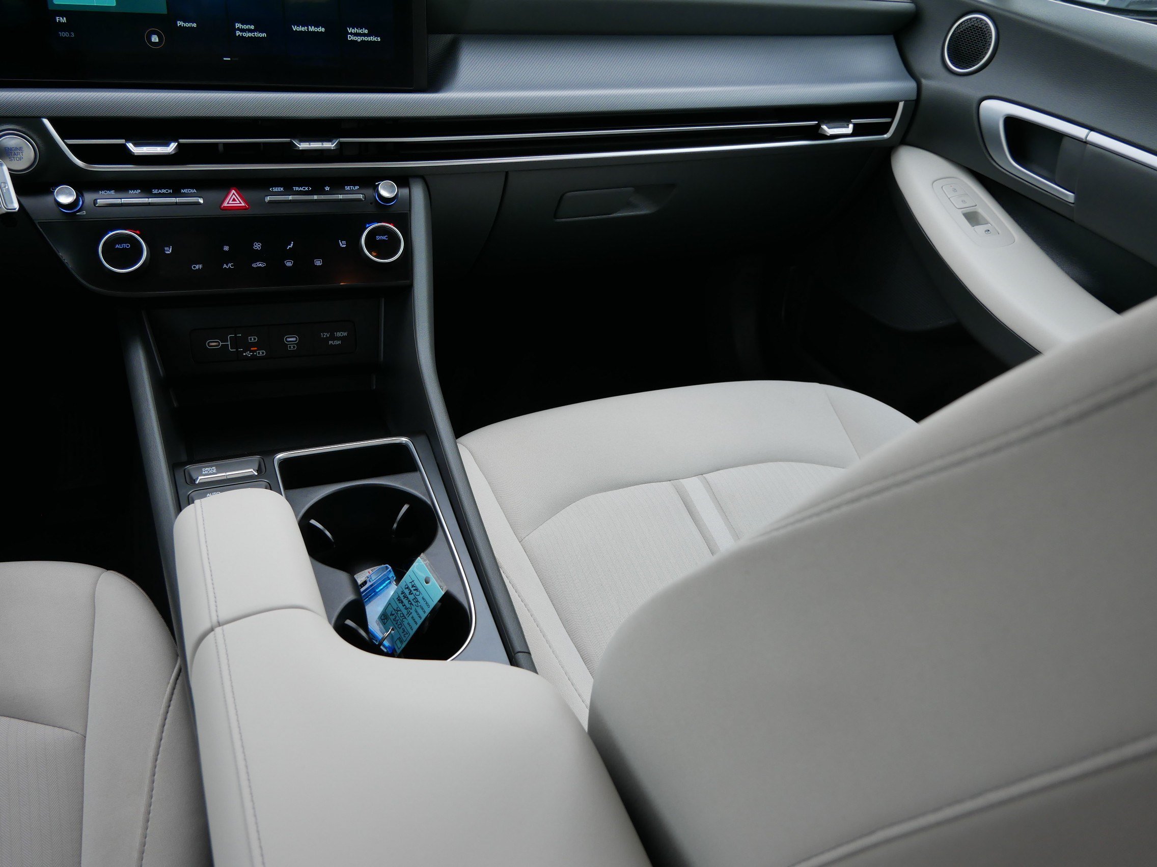 Certified 2025 Hyundai Sonata SEL AWD/4WD image 11
