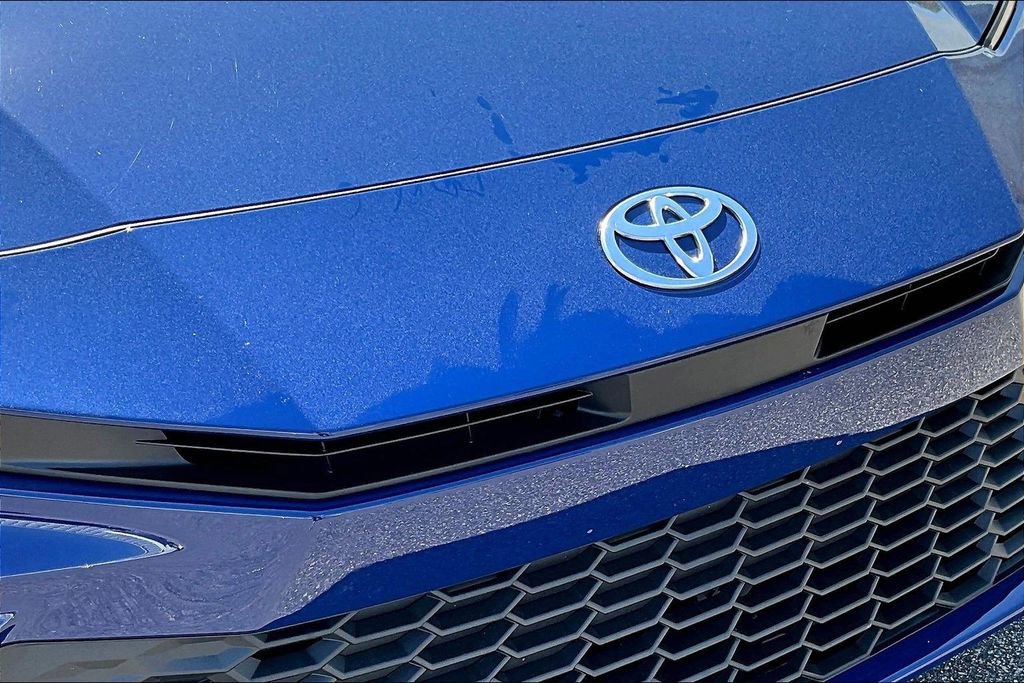 Used 2026 Toyota Camry SE image 35