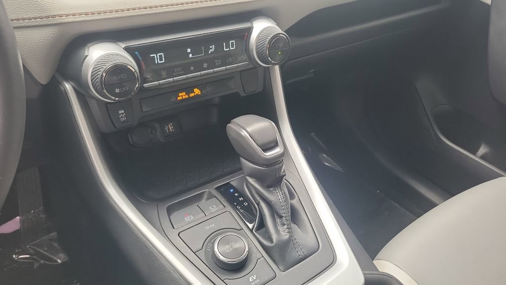 Certified 2023 Toyota RAV4 XLE Premium image 18