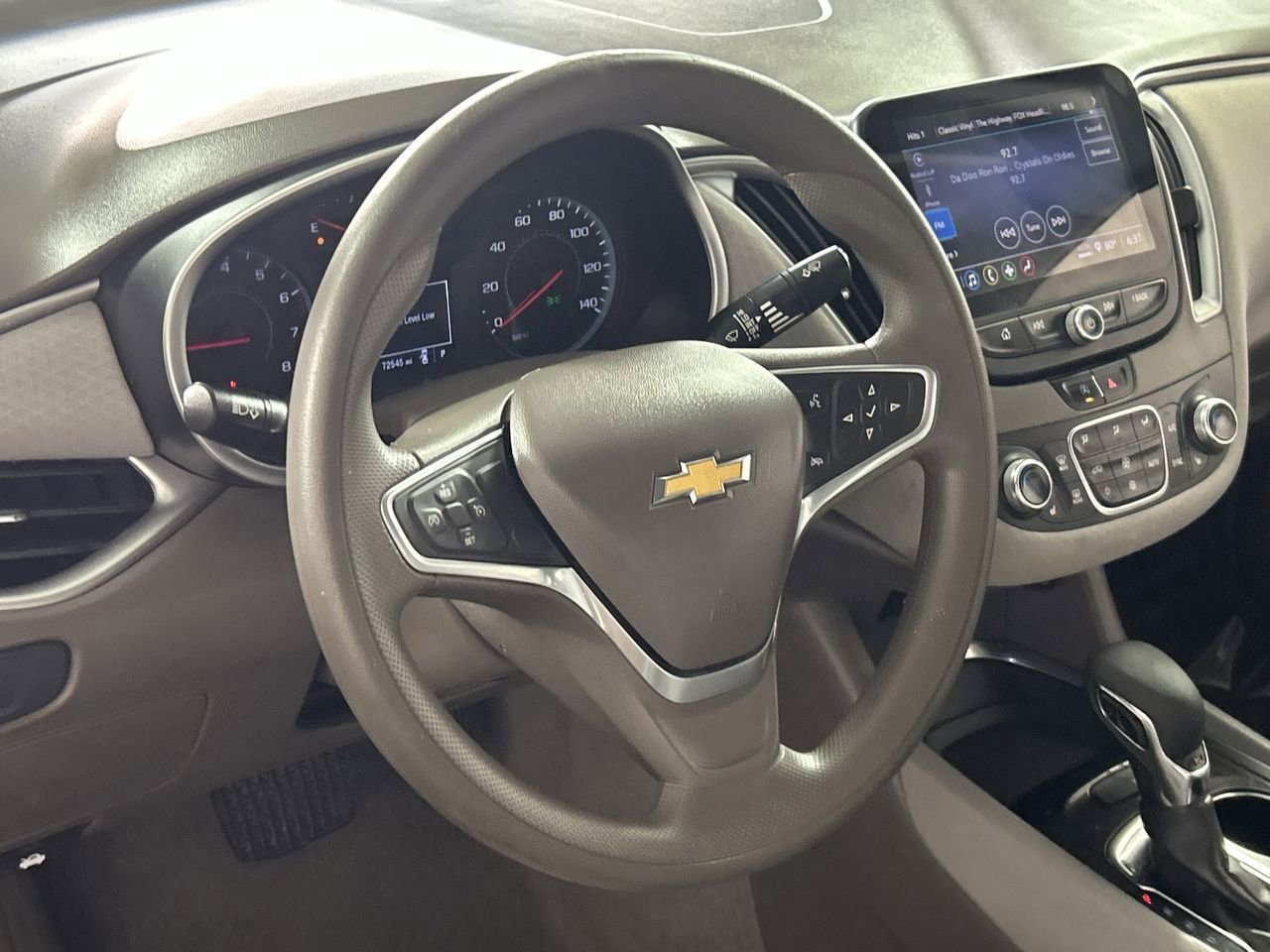 Used 2022 Chevrolet Malibu LT FWD image 14