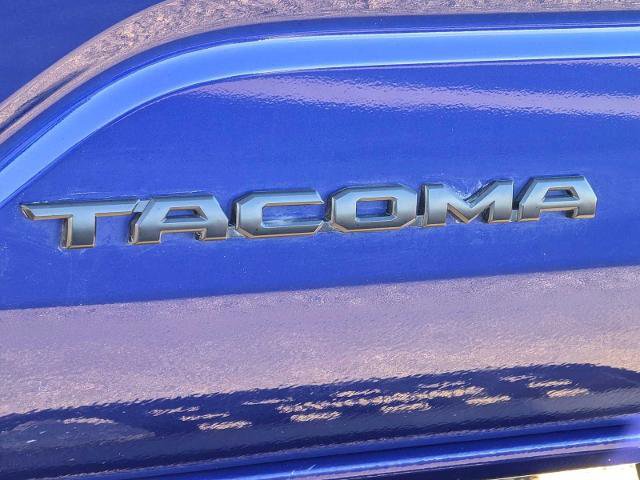 Used 2025 Toyota Tacoma TRD Sport w/ TRD Sport Premium Package image 12