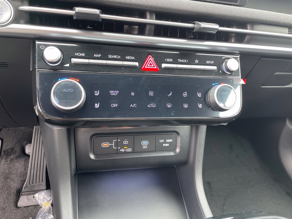 New 2026 Hyundai Tucson Limited AWD/4WD image 17