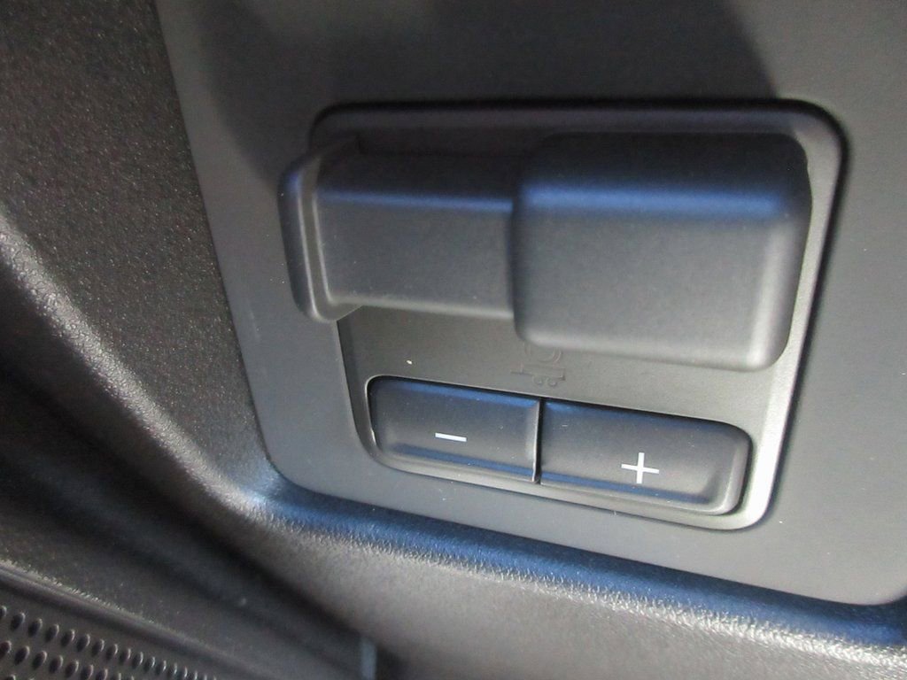 New 2026 GMC Canyon AT4 w/ Technology Plus Package image 20