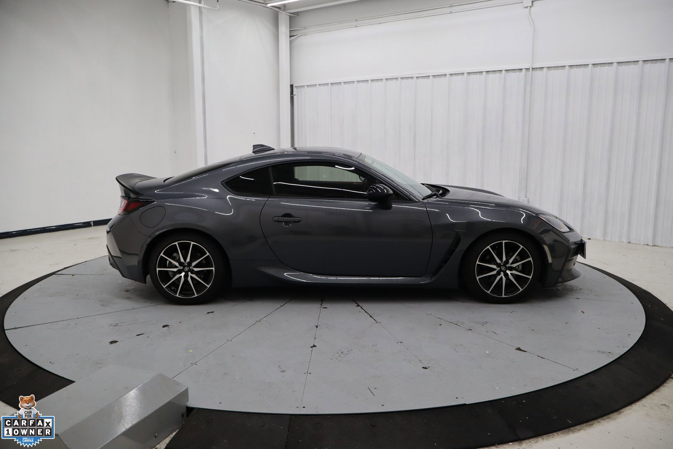 Used 2023 Toyota GR86 image 2