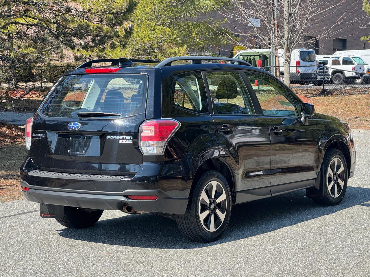 Used 2017 Subaru Forester 2.5i w/ Alloy Wheel Package AWD/4WD image 6