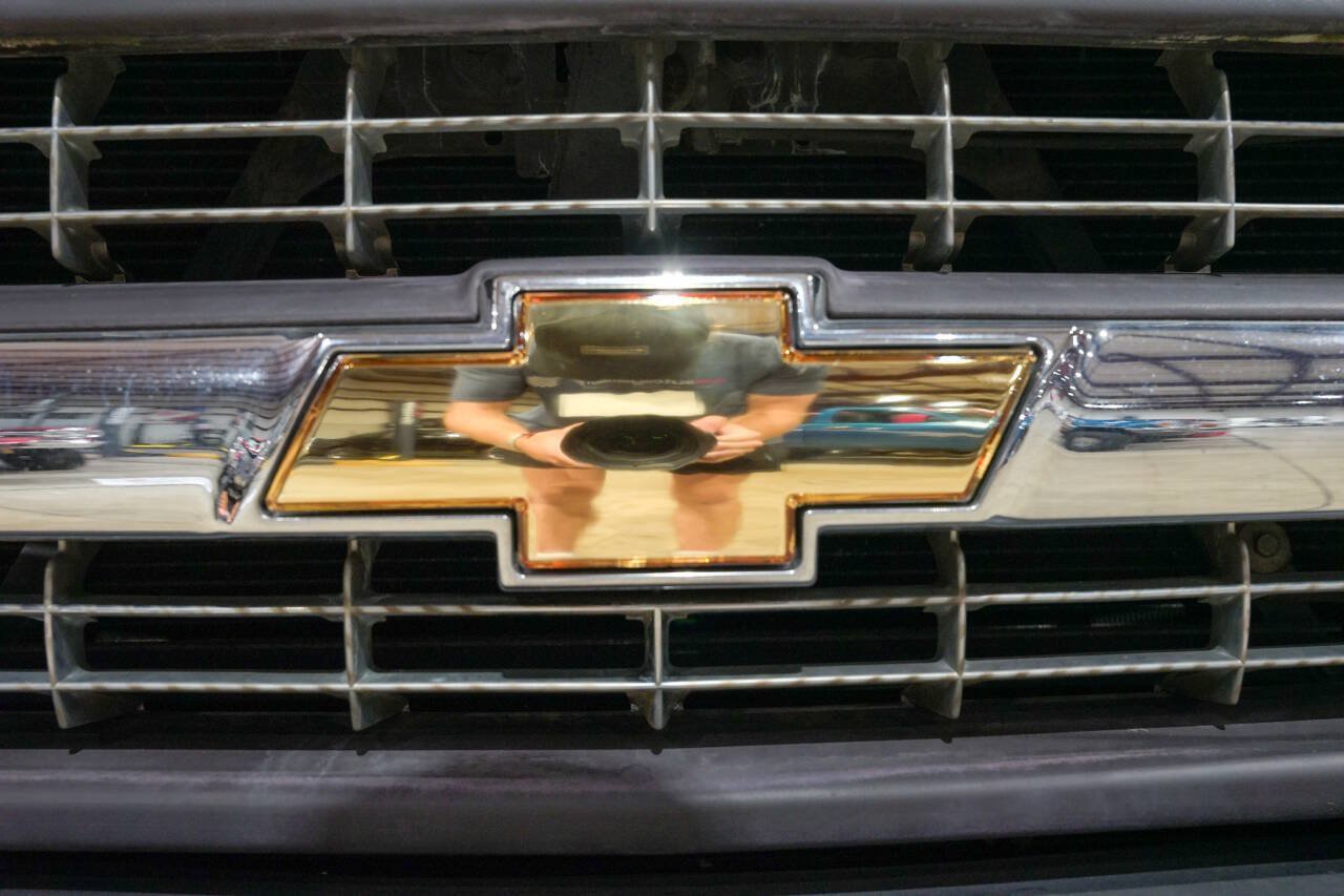 Used 2000 Chevrolet Silverado 1500 LS AWD/4WD image 21