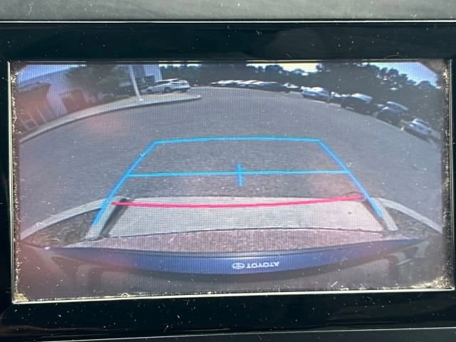 Used 2015 Toyota Highlander LE image 16