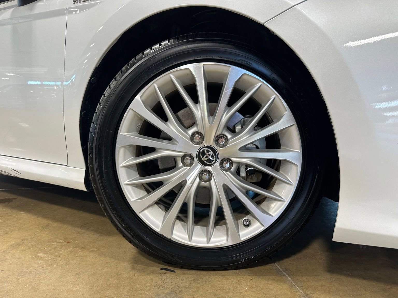Used 2018 Toyota Camry XLE w/ Audio Package FWD image 8