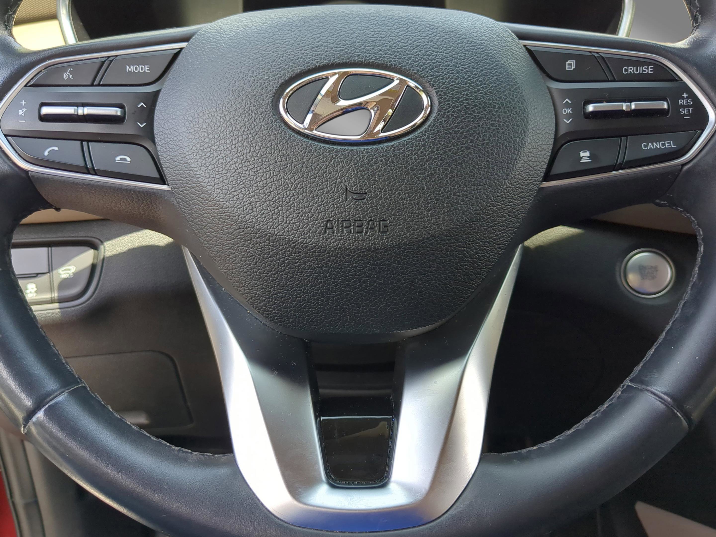 Used 2019 Hyundai Santa Fe SEL FWD image 18