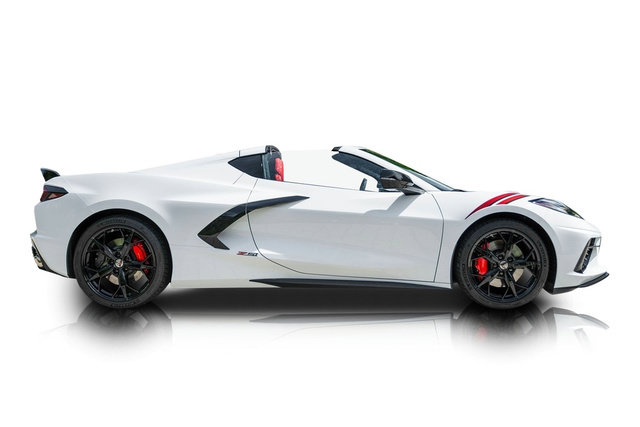 Used 2020 Chevrolet Corvette Stingray Premium Cpe w/ 3LT Preferred Equipment Group RWD image 2
