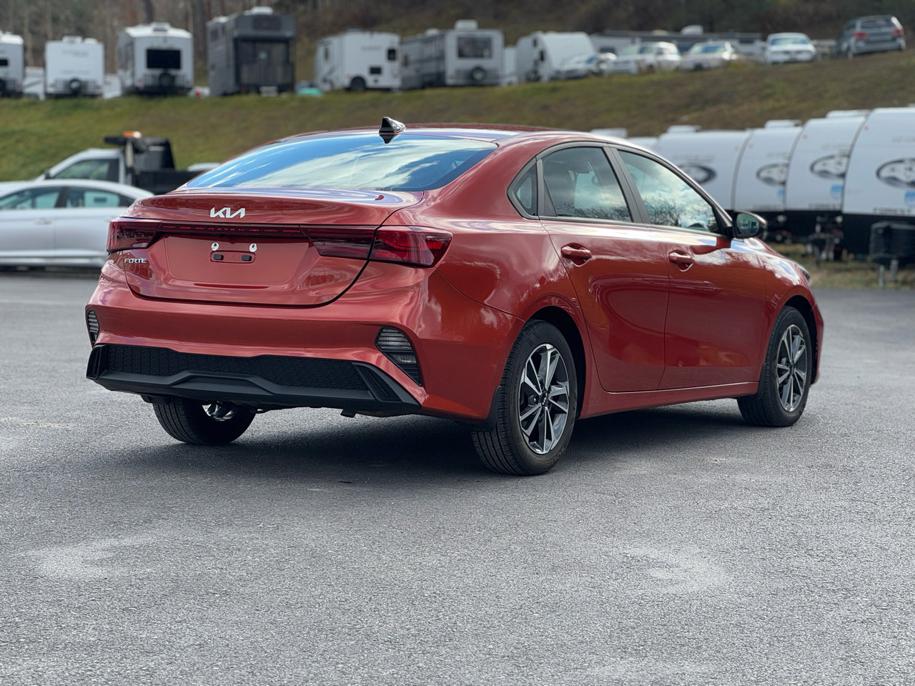 Used 2023 Kia Forte LXS w/ LXS Technology Package image 5