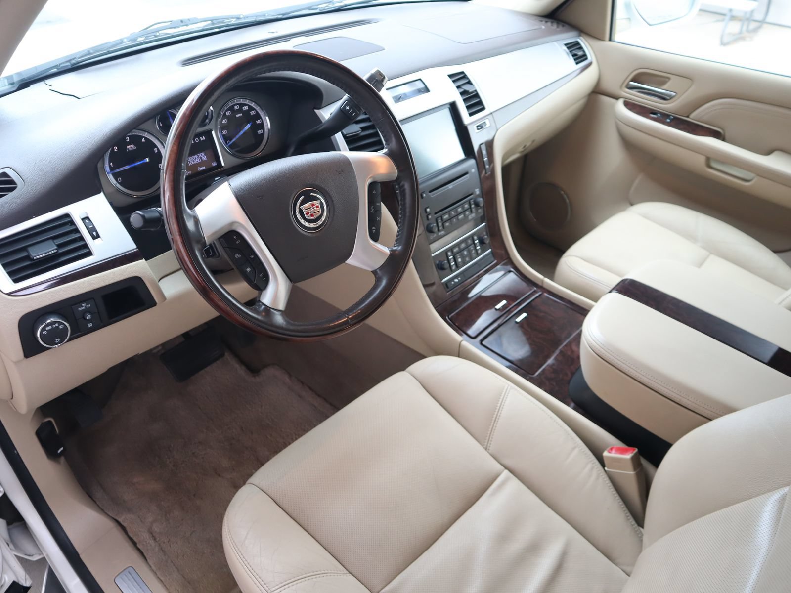 Used 2009 Cadillac Escalade EXT AWD/4WD image 25