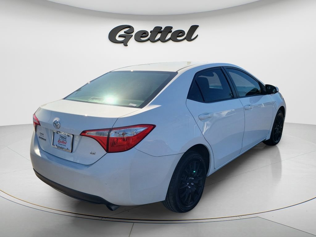 Used 2016 Toyota Corolla LE image 12