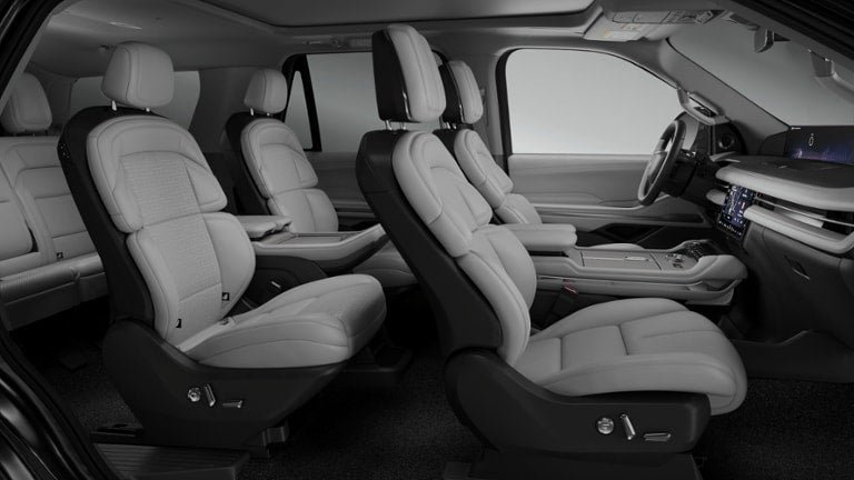 New 2026 Lincoln Navigator Reserve AWD/4WD image 5