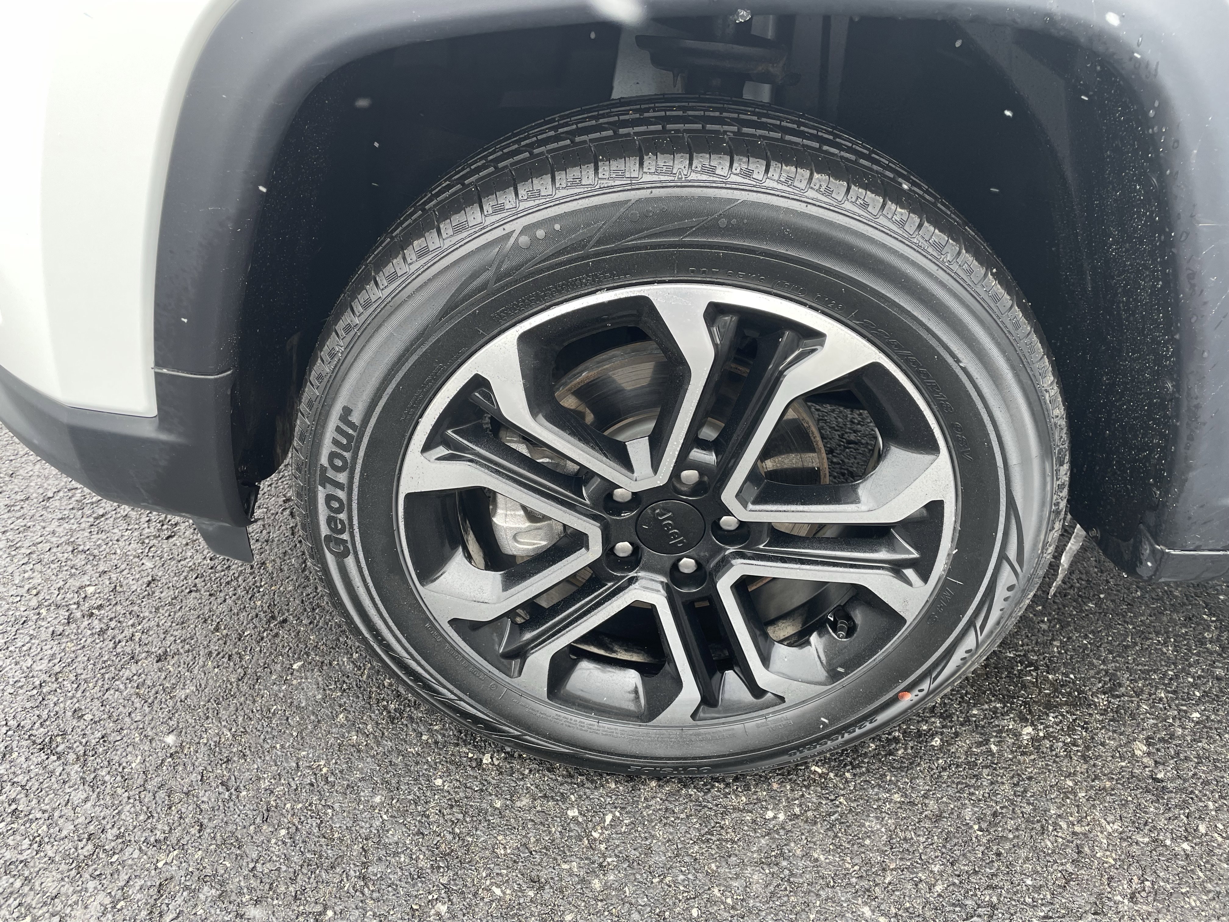 Used 2022 Jeep Compass Limited w/ Sun and Sound Group image 43