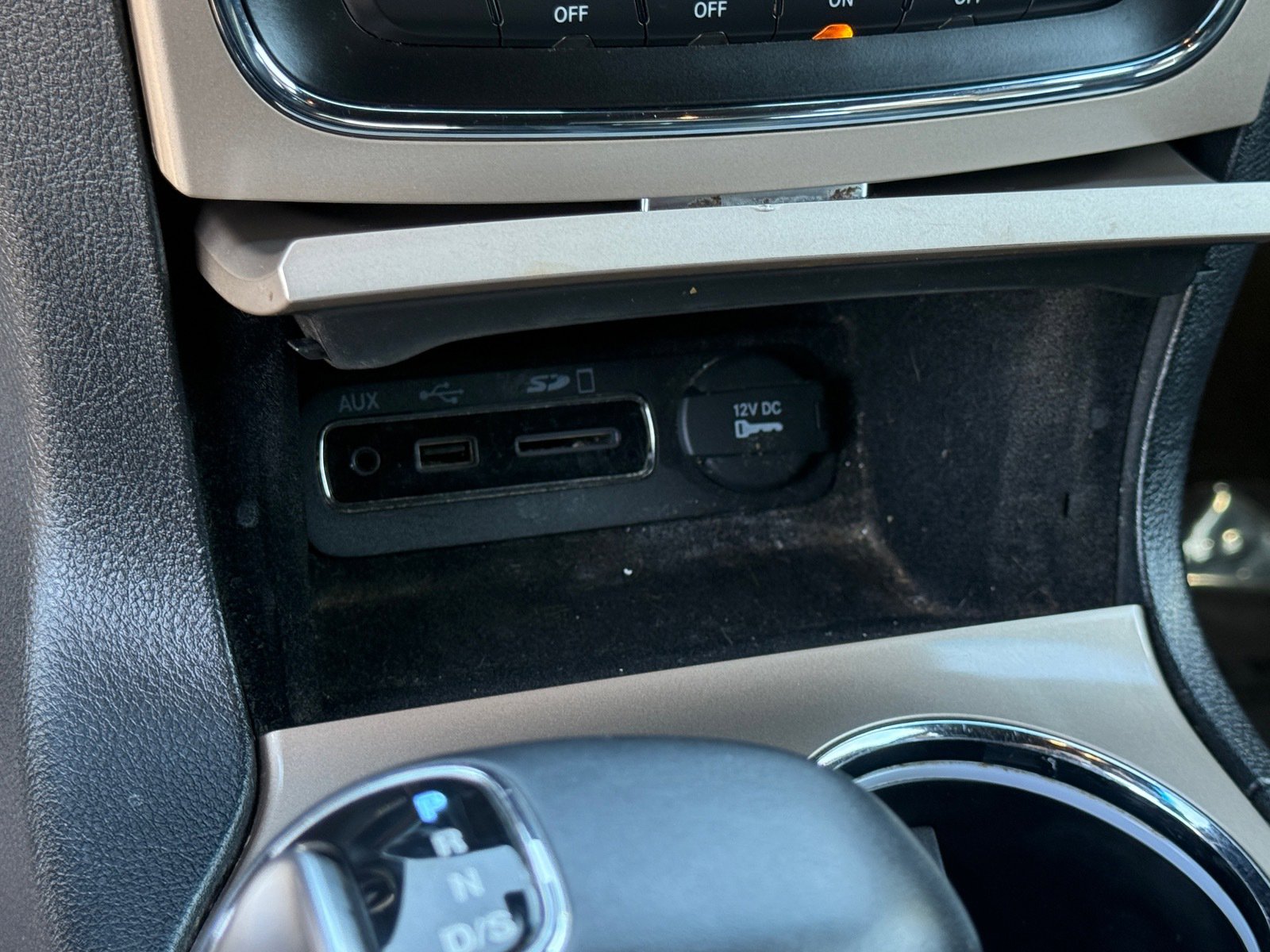 Used 2015 Jeep Grand Cherokee Limited w/ Luxury Group II image 23