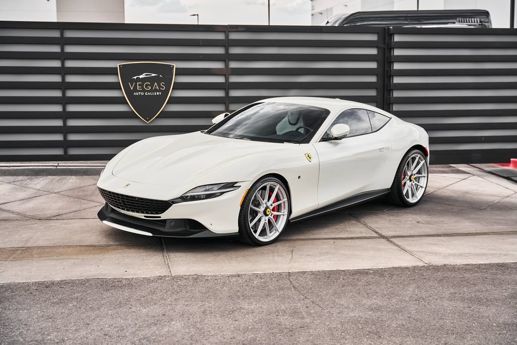 Used 2022 Ferrari Roma RWD image 5