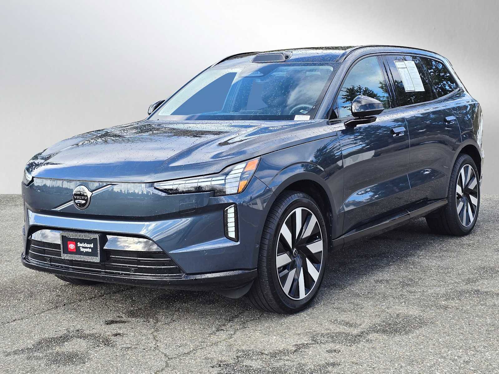 Used 2025 Volvo EX90 Ultra image 3