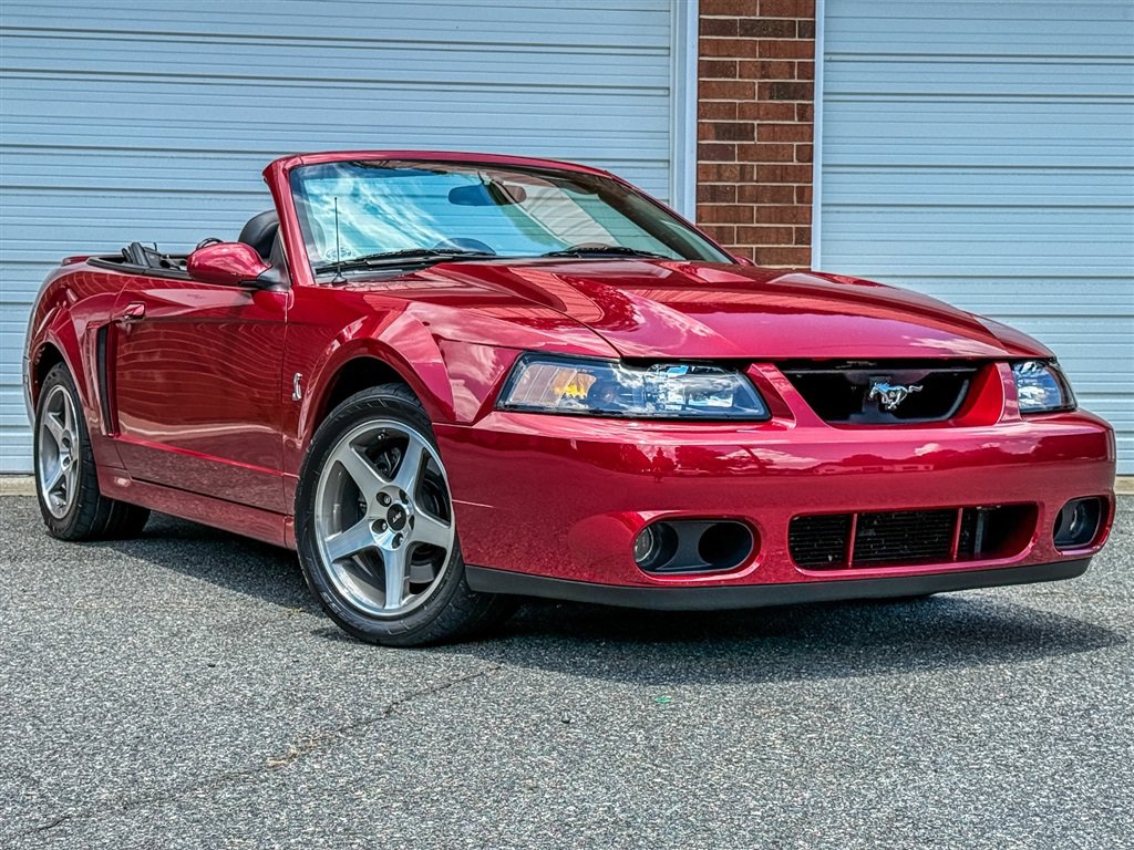 Used 2004 Ford Mustang Cobra RWD image 32