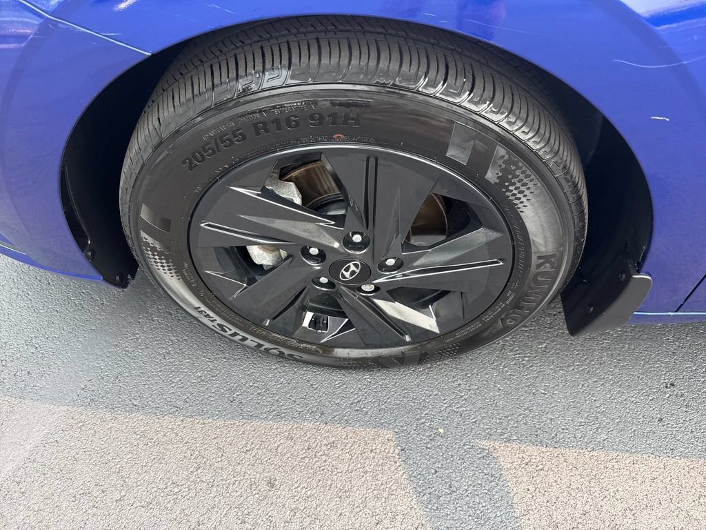 Certified 2023 Hyundai Elantra SEL FWD image 35