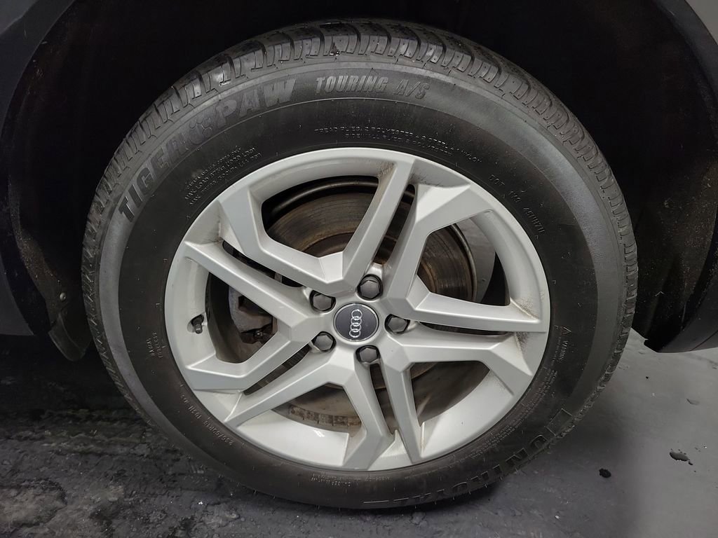 Used 2019 Audi Q5 2.0T Premium image 11