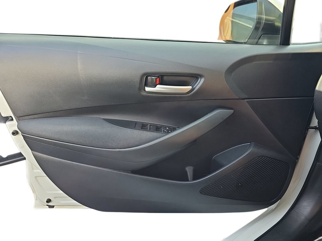 Used 2021 Toyota Corolla LE FWD image 26