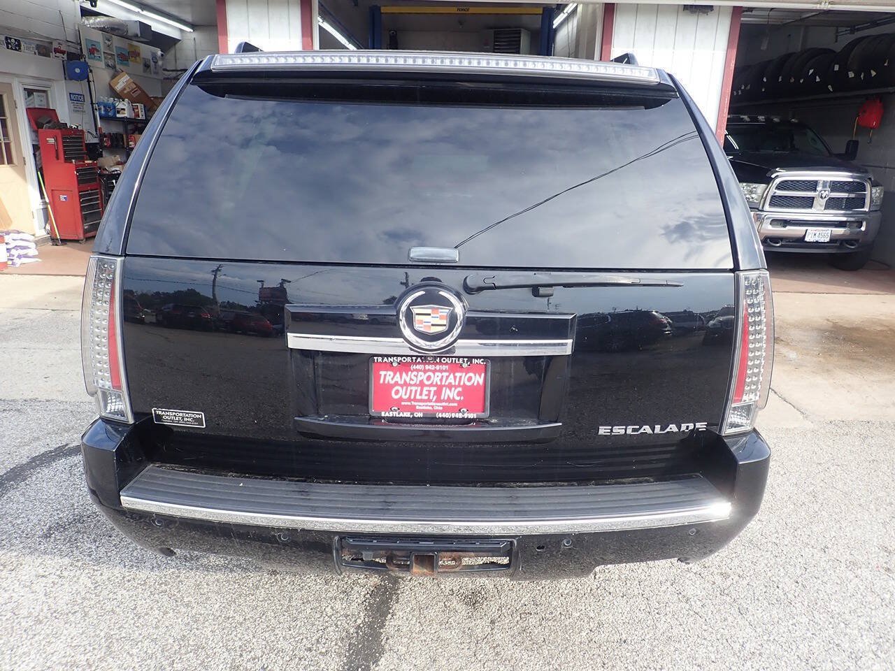 Used 2013 Cadillac Escalade ESV Premium AWD/4WD image 21