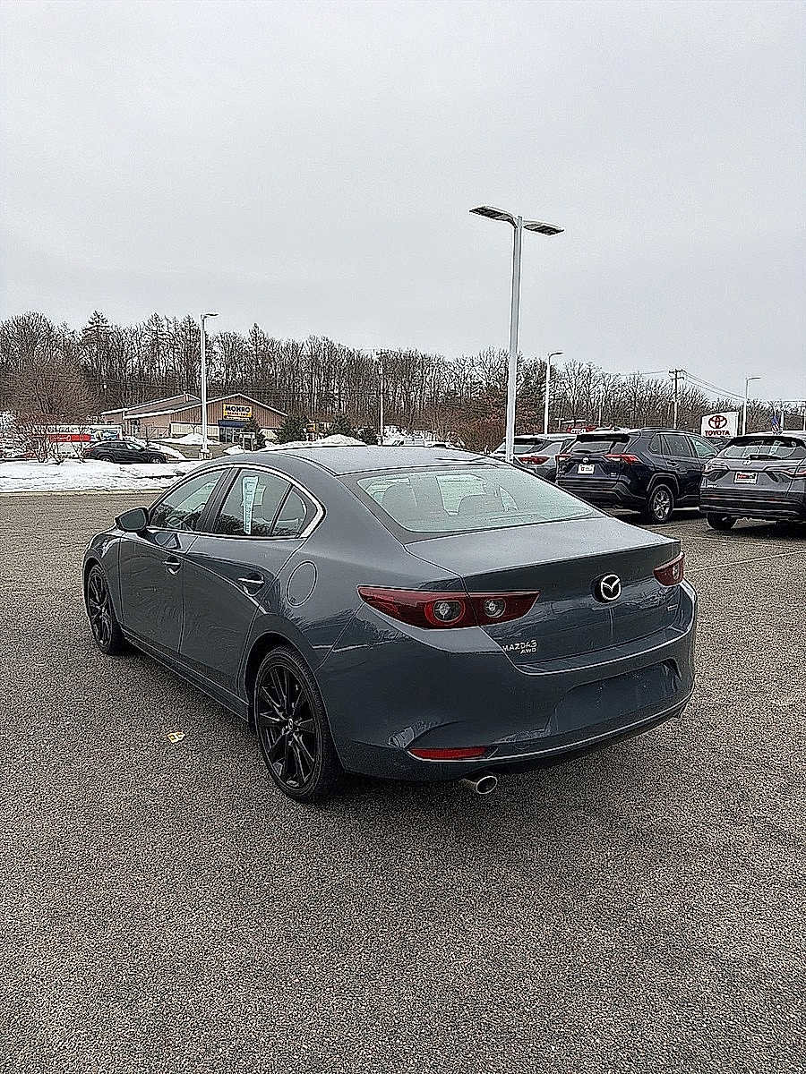 Used 2024 MAZDA MAZDA3 s image 9