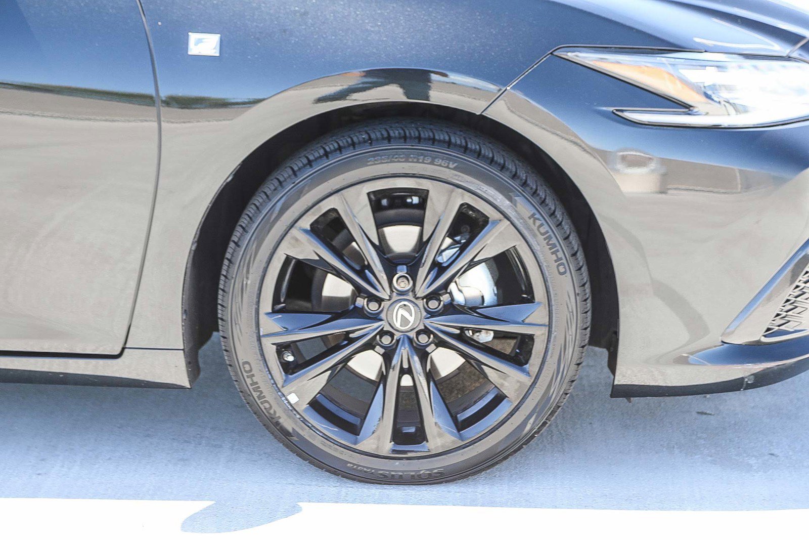 Used 2024 Lexus ES 300h F Sport w/ Accessory Package (Z2) FWD image 10