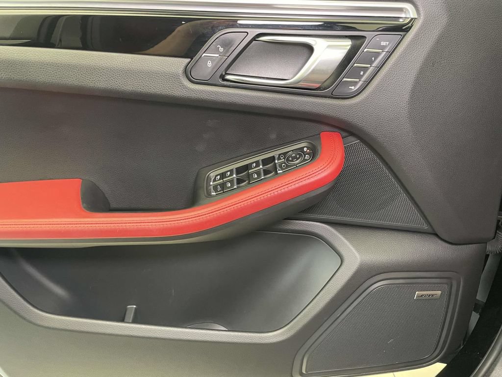 Used 2018 Porsche Macan S AWD/4WD image 29