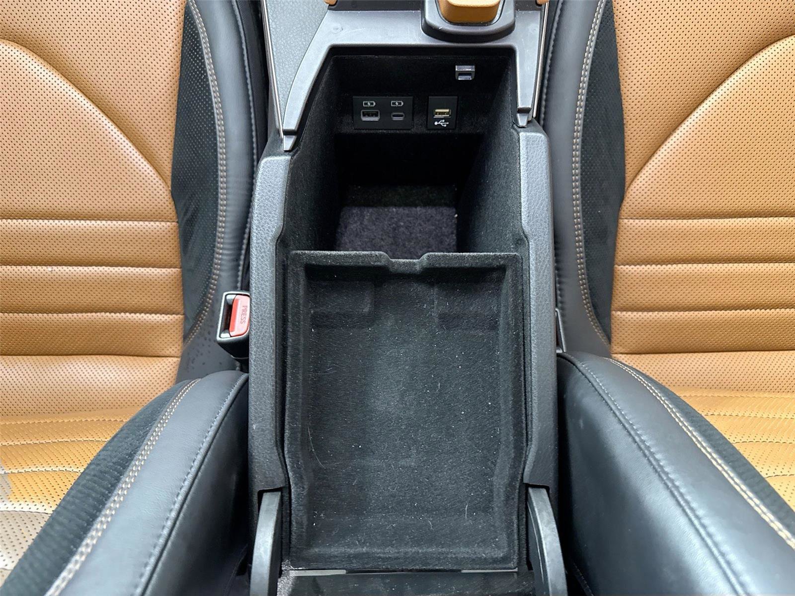 Certified 2022 Toyota Avalon Touring w/ Advanced Safety Package image 38