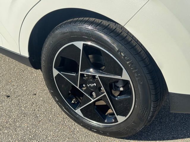 Certified 2023 Kia Soul EX FWD image 6