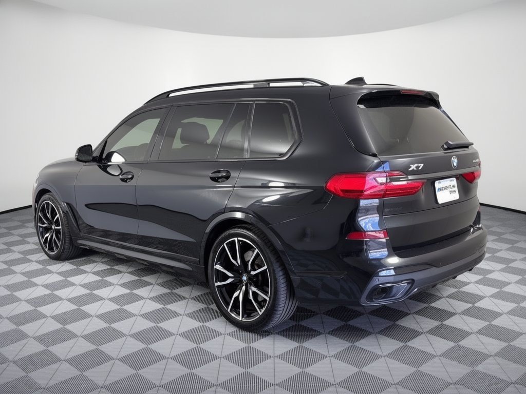 Used 2021 BMW X7 xDrive40i w/ M Sport Package AWD/4WD image 3