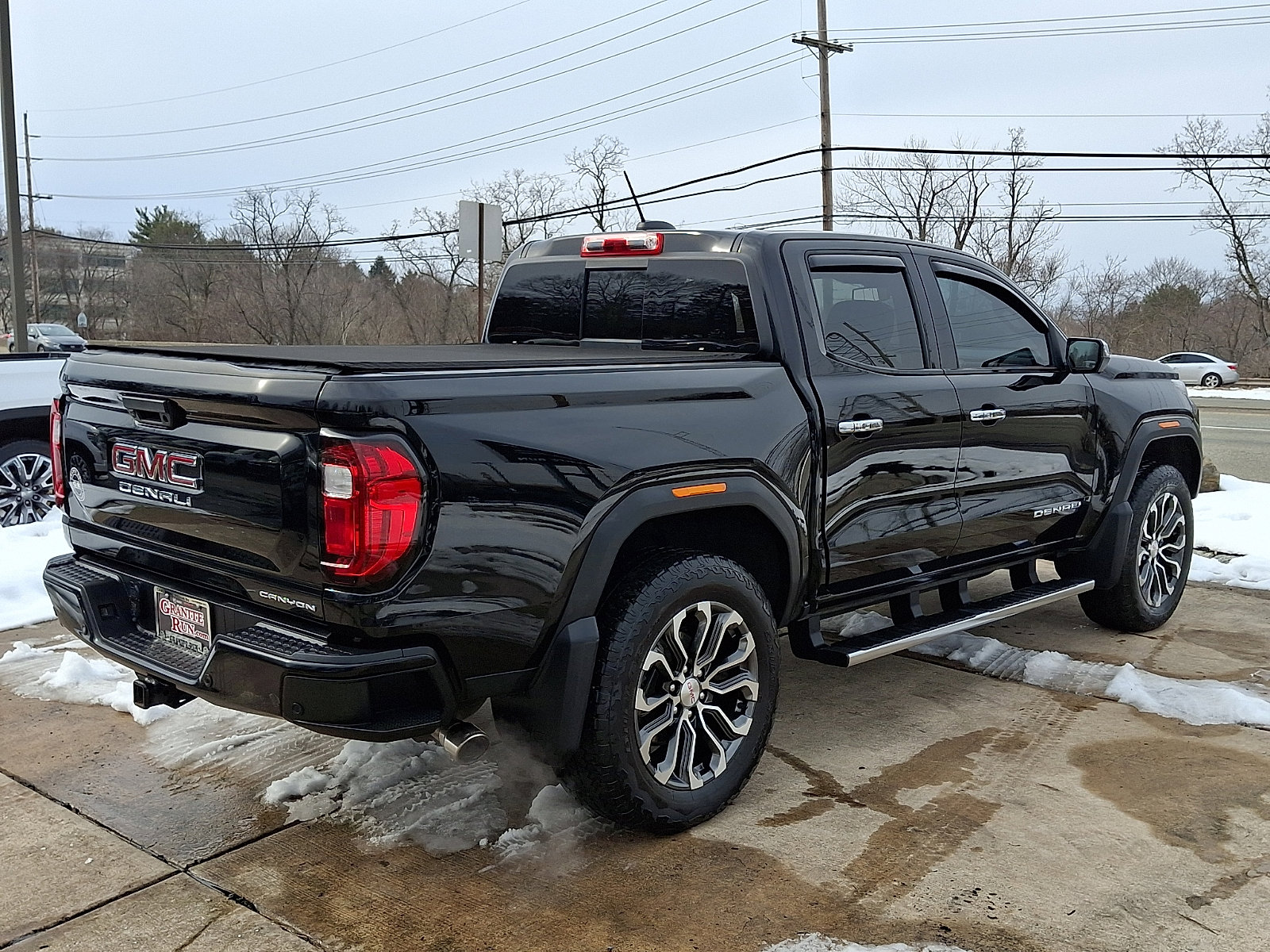 Used 2023 GMC Canyon Denali w/ Denali Black Edition image 6