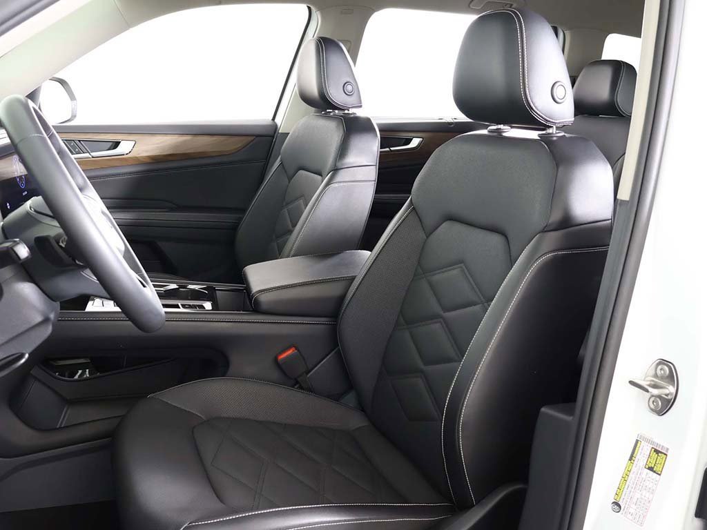 Used 2024 Volkswagen Atlas SE image 31