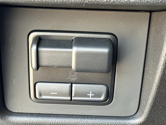 Used 2025 Chevrolet Colorado Trail Boss image 19