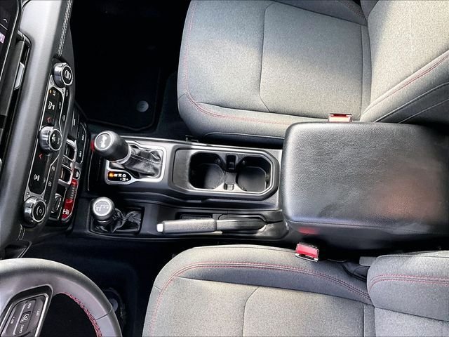 Used 2024 Jeep Wrangler Unlimited Rubicon AWD/4WD image 15