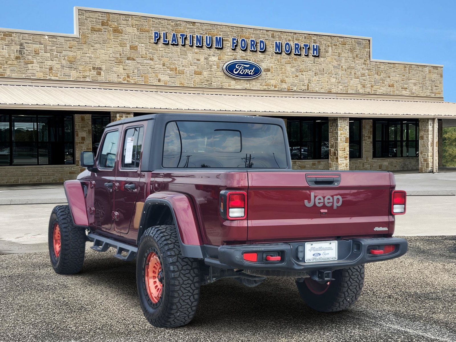 Used 2022 Jeep Gladiator Rubicon w/ Trailer Tow Package AWD/4WD image 4