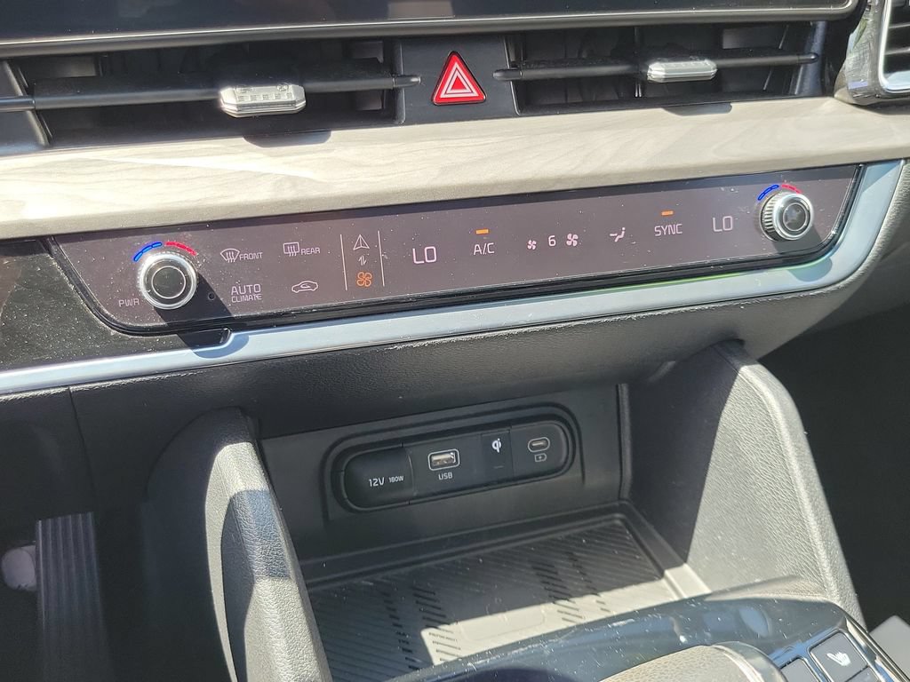 Certified 2025 Kia Sportage X-Line w/ Premium Package AWD/4WD image 30