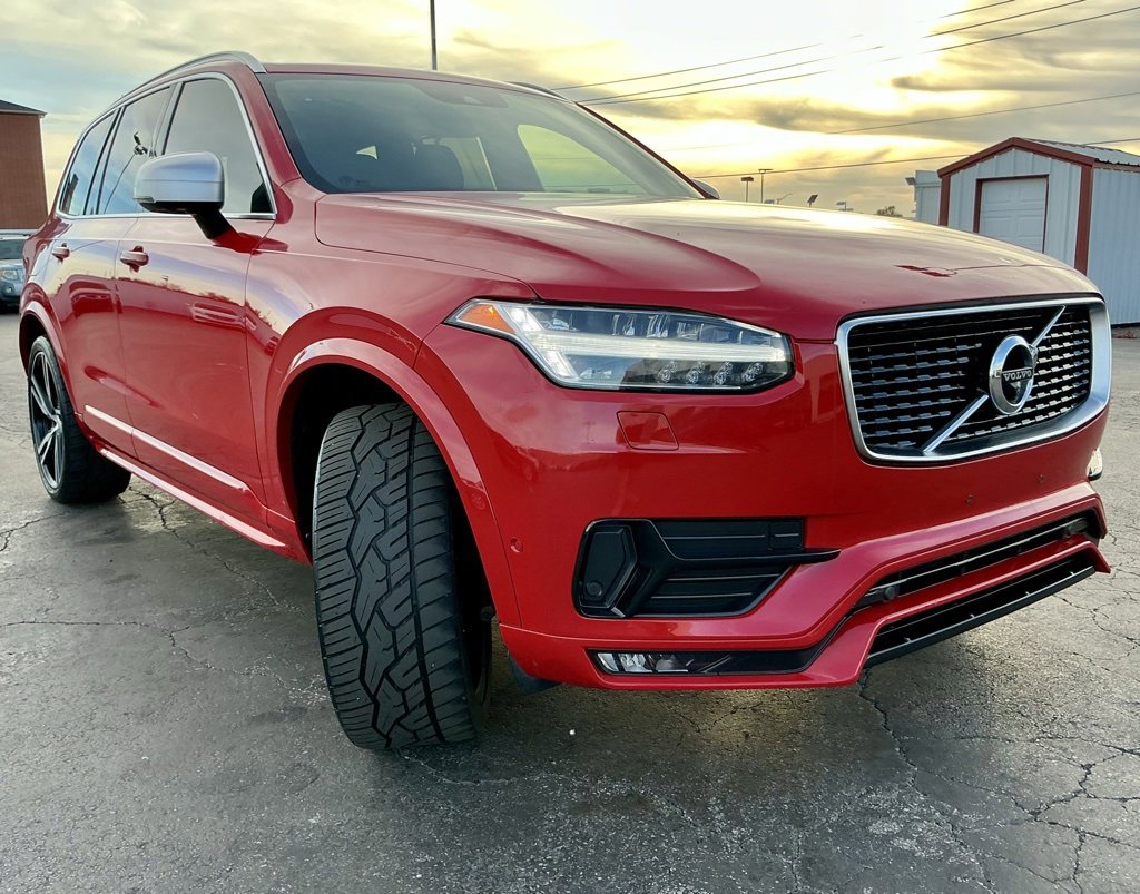 Used 2019 Volvo XC90 T5 R-Design w/ Advanced Package image 2