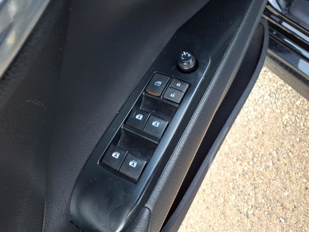 Used 2020 Toyota Camry SE image 20