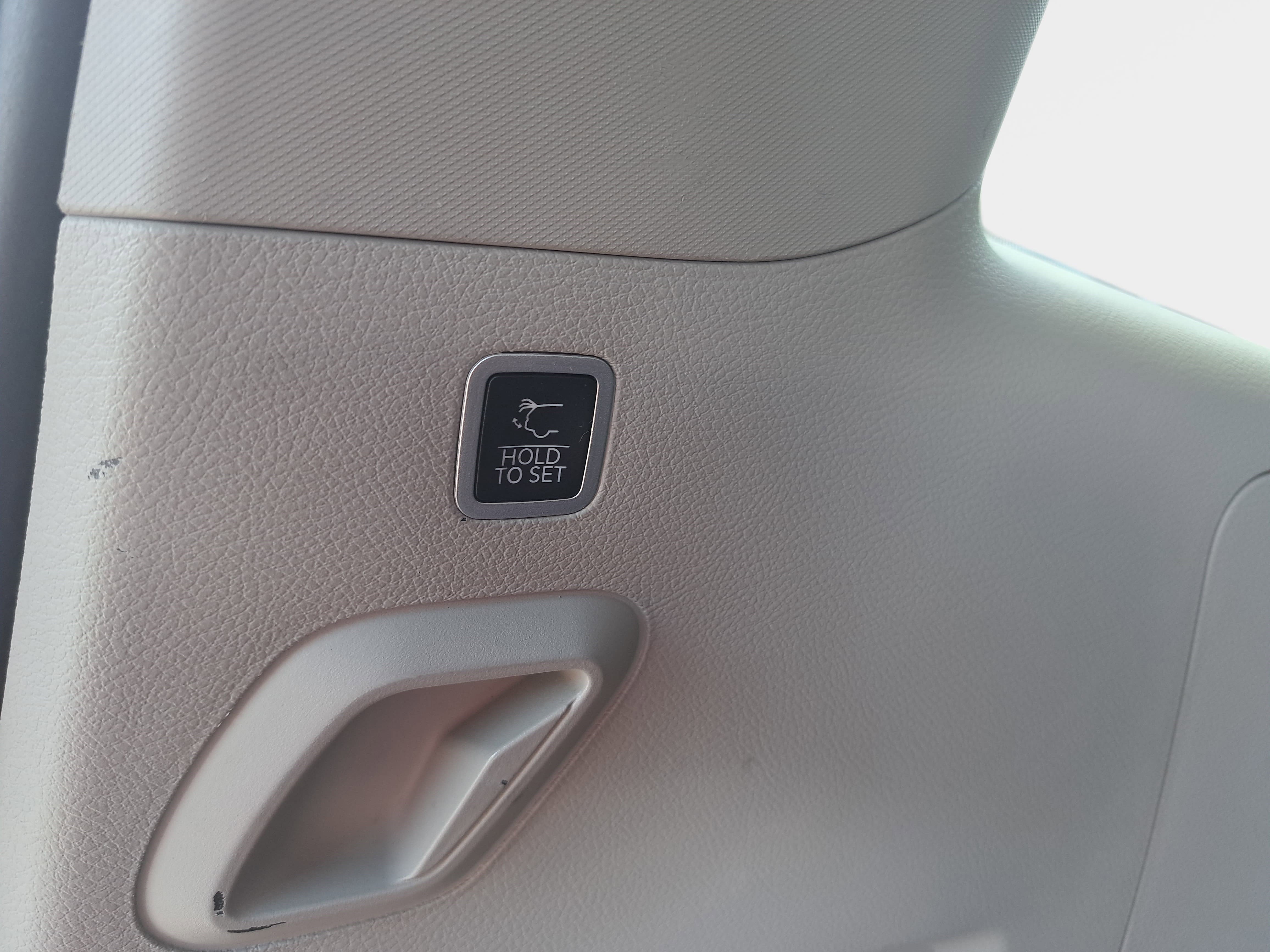 Used 2022 Jeep Wagoneer Series III AWD/4WD image 15