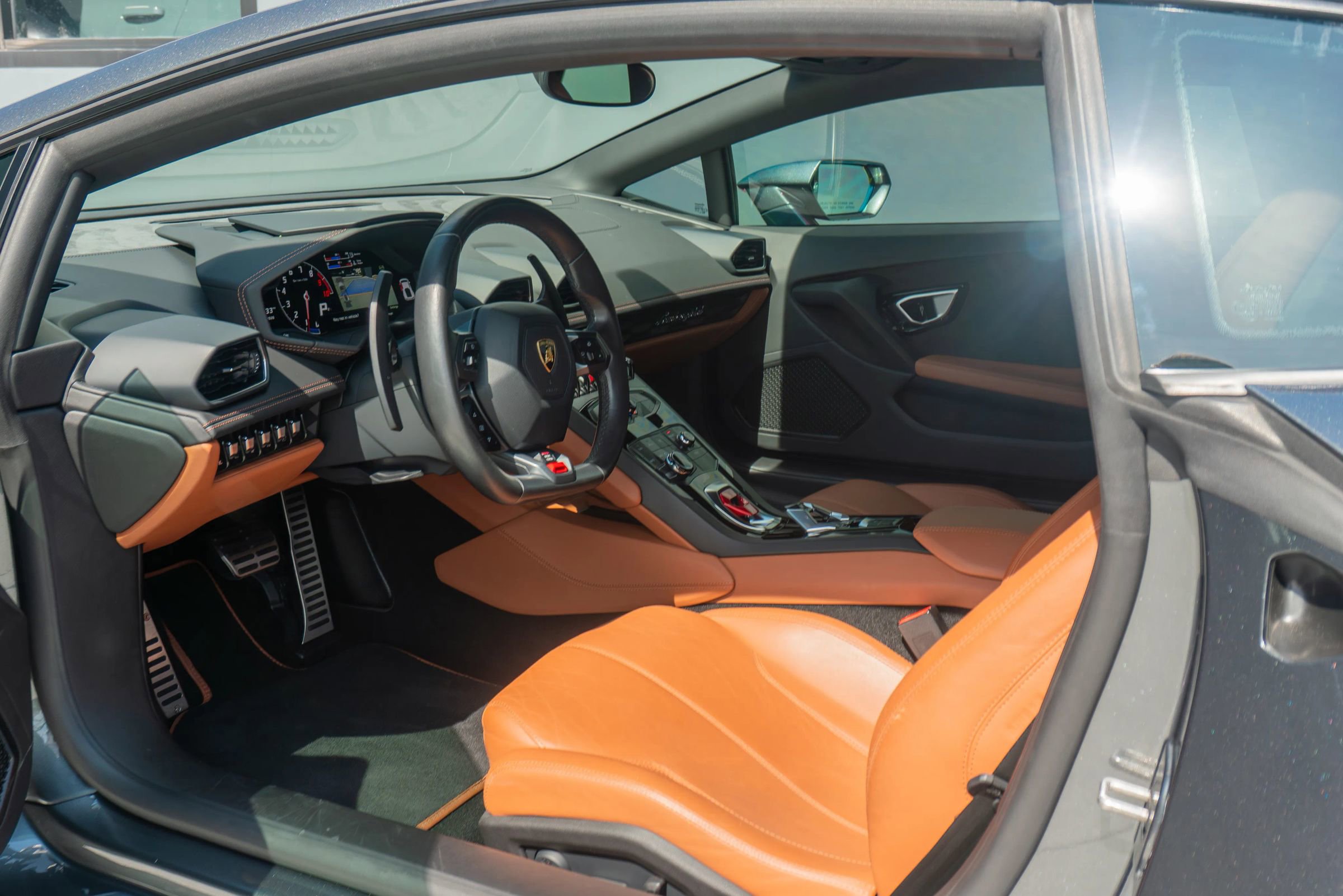 Used 2016 Lamborghini Huracan LP 610-4 image 10