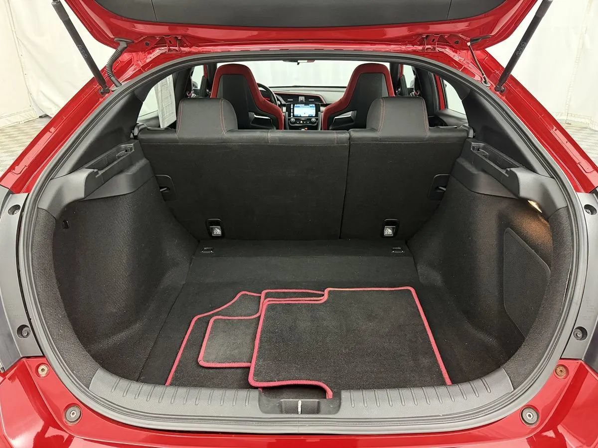 Used 2018 Honda Civic Type R image 31
