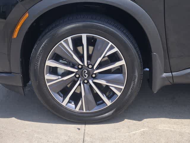 Certified 2027 INFINITI QX60 Luxe w/ Cargo Package FWD image 8