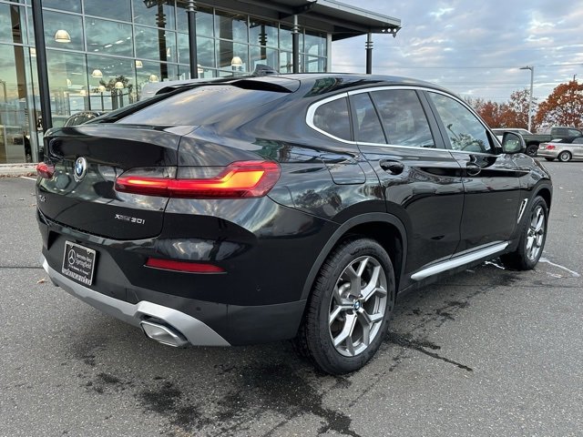 Used 2024 BMW X4 xDrive30i image 7
