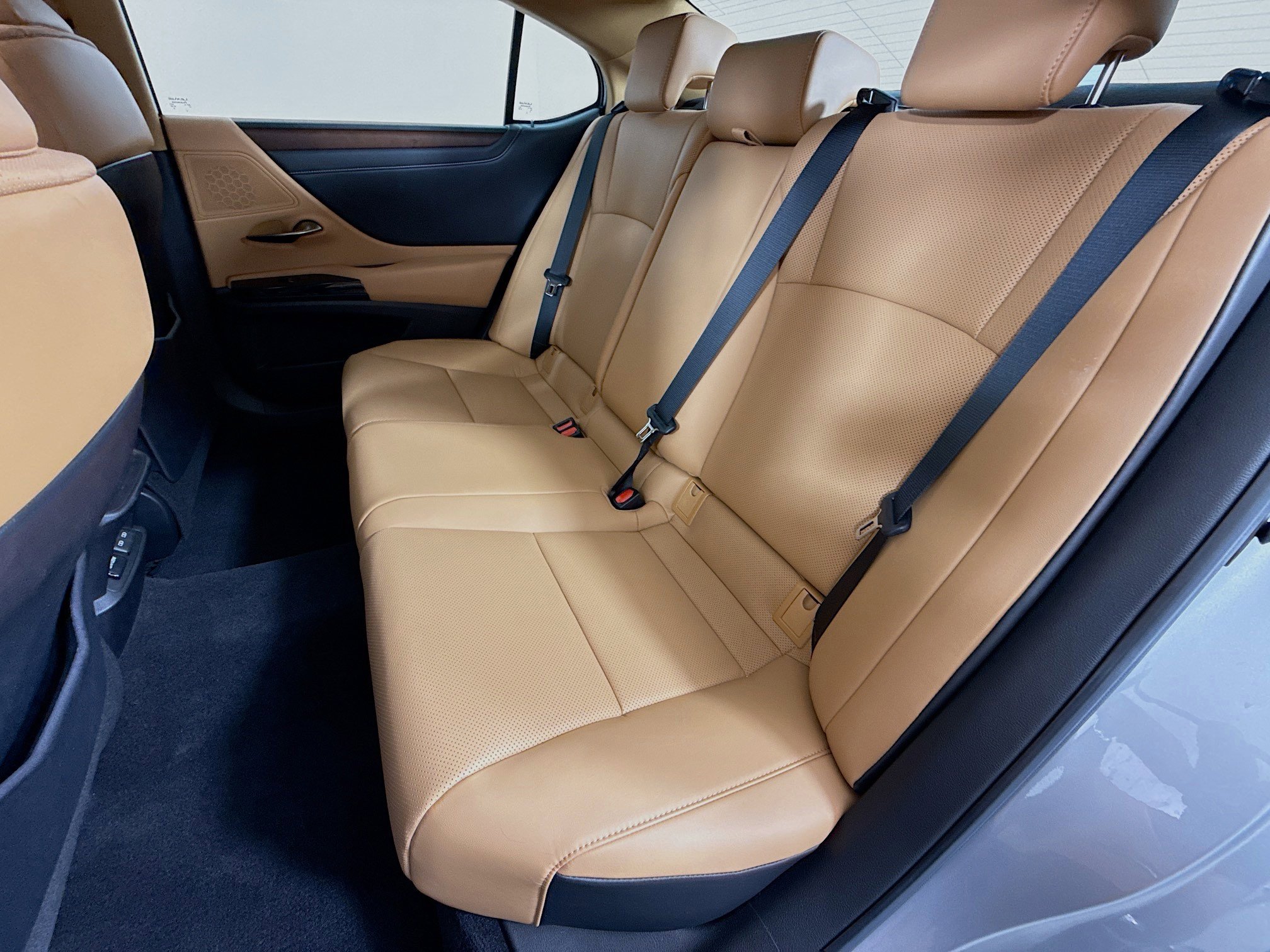 Certified 2023 Lexus ES 350 w/ Premium Package image 22