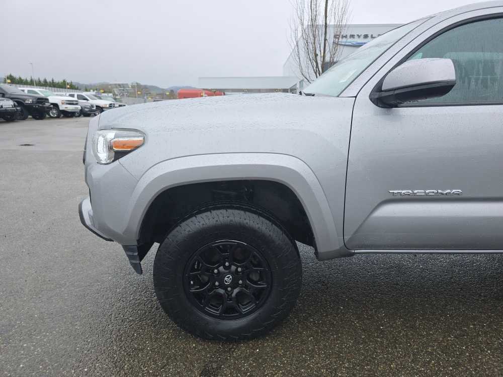 Used 2021 Toyota Tacoma SR5 image 18
